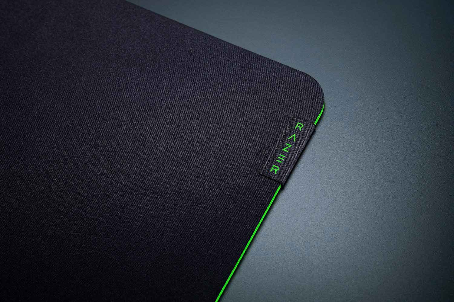 RAZER Gigantus V2 Medium Mouse Mat thumbnail 3