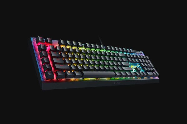 razer-blackwidow-v4-x-yellow-switch-fortnite-ed-keyboard-1