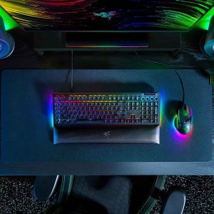 razer-blackwidow-v4-yellow-switch-mechanical-gaming-keyboard-2