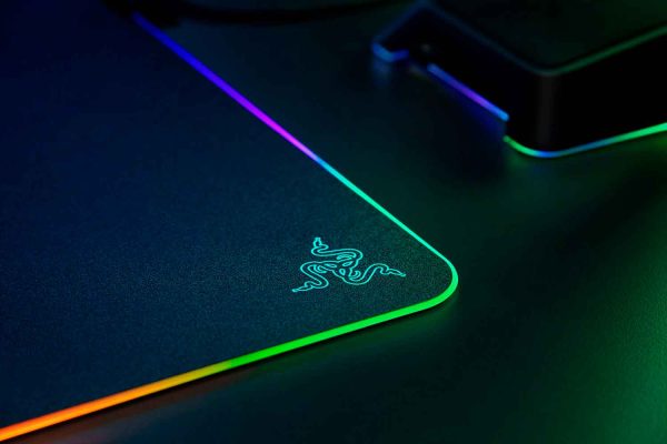 razer-firefly-v2-mouse-mat-3