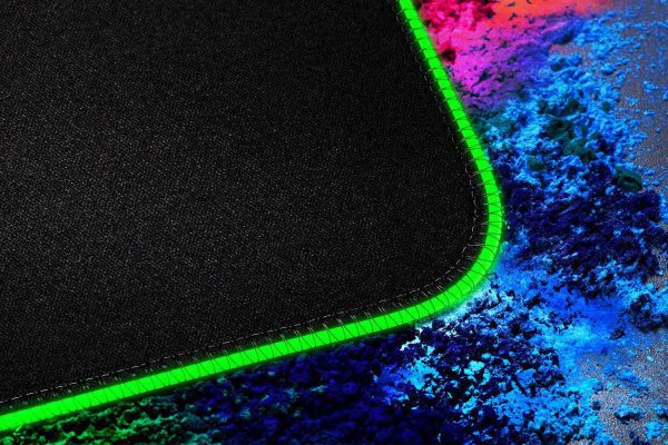 razer-goliathus-chroma-mouse-mat-2