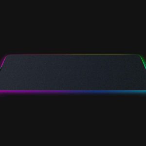 razer-strider-chroma-mouse-mat-1