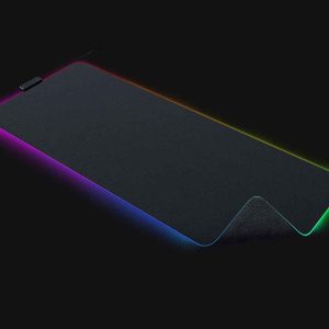 razer-strider-chroma-mouse-mat-2