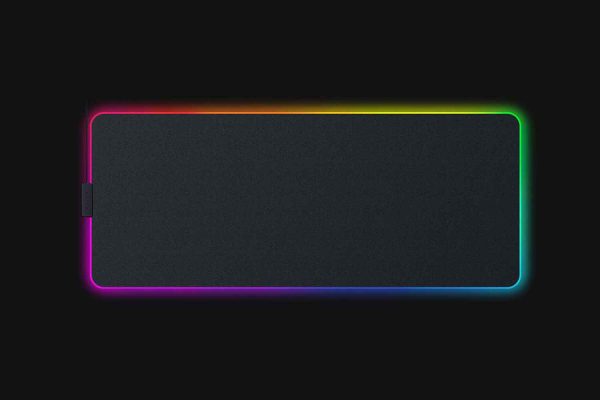 razer-strider-chroma-mouse-mat