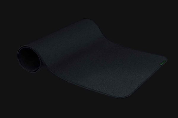 razer-strider-xxl-mouse-mat-1