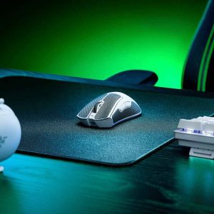 razer-deathadder-v3-pro-white-1